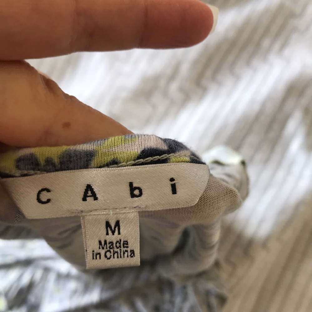 CAbi keyhole top size medium mosaic pattern - Picture 3 of 7
